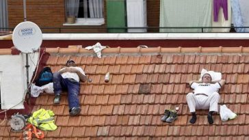 malaga-spained-business-hours